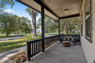 401 Rivers St, Smithville, TX 78957 - Photo 4