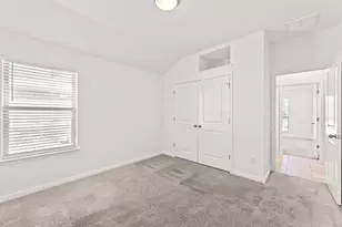 109 Finstown St, Hutto, TX 78634 - Photo 10