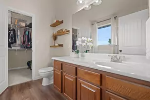 407 W Metcalfe St, Hutto, TX 78634 - Photo 26