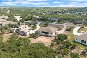 1075 Bluff Woods Dr, Driftwood, TX 78619 - Photo 4