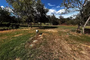 400 Ride Out Blvd, Elgin, TX 78621 - Photo 6