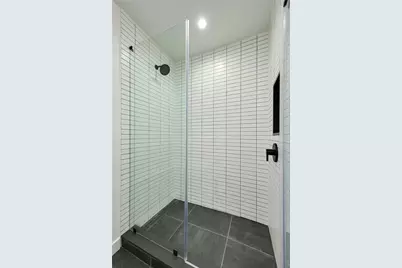 84 East Avenue #1707, Austin, TX 78701 - Photo 18