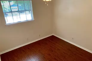 400 Tilbury Ln, Austin, TX 78745 - Photo 12