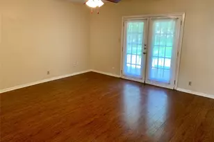 400 Tilbury Ln, Austin, TX 78745 - Photo 8