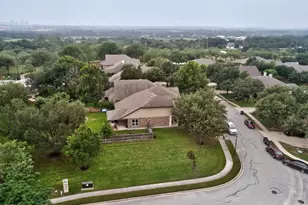 1510 Coldwater Hollow, Buda, TX 78610 - Photo 32