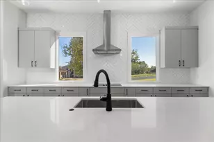 102 Mountain Home Rd, Horseshoe Bay, TX 78657 - Photo 10