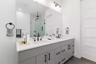 102 Mountain Home Rd, Horseshoe Bay, TX 78657 - Photo 12