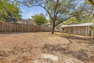 1801 Travis Heights Blvd, Austin, TX 78704 - Photo 8