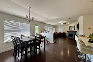 1208 Leah Ln, Round Rock, TX 78665 - Photo 2