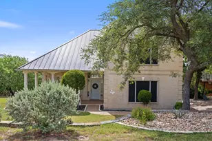 17133 Majestic Ridge Rd, Austin, TX 78738 - Photo 2