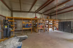 401 Co Rd 330, Granger, TX 76530 - Photo 26