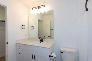 548 Rancho Del Cielo Loop, Jarrell, TX 76537 - Photo 18