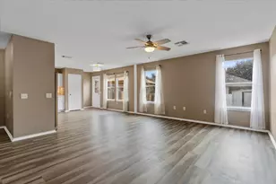 5621 Abby Ann Ln, Austin, TX 78747 - Photo 6