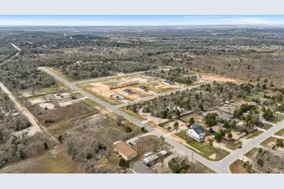 113 Las Alturas Drive, Elgin, TX 78621 - Photo 4