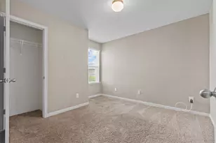 405 Yearwood Ln, Jarrell, TX 76537 - Photo 16