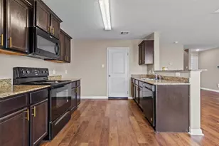 405 Yearwood Ln, Jarrell, TX 76537 - Photo 6