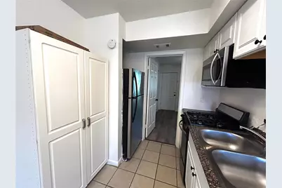 1010 W 23rd Street #10, Austin, TX 78705 - Photo 6