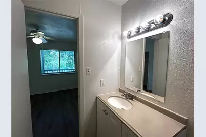 1010 W 23rd Street #10, Austin, TX 78705 - Photo 12