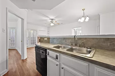 3111 Tom Green Street #110, Austin, TX 78705 - Photo 10