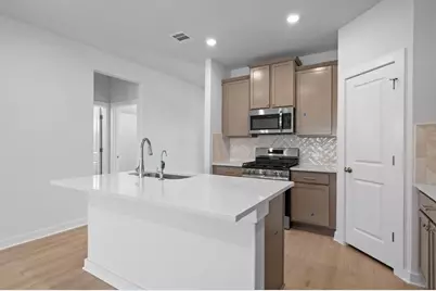 212 Brandywine Road, Hutto, TX 78634 - Photo 4