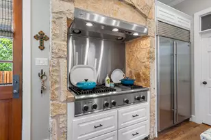 5503 New Haven Ct, Austin, TX 78756 - Photo 10