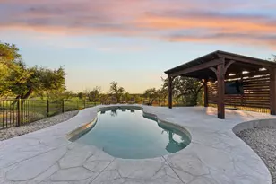 100 W Leaning Madrone Dr, Johnson City, TX 78636 - Photo 2