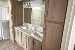 142 Eagle Crk Dr, Kyle, TX 78640 - Photo 10