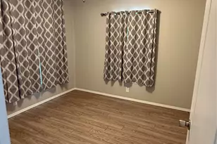 142 Eagle Crk Dr, Kyle, TX 78640 - Photo 6