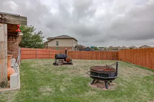 700 Indian Blanket St, Lockhart, TX 78644 - Photo 32