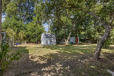 7607 Meadowview Lane, Austin, TX 78752 - Photo 34