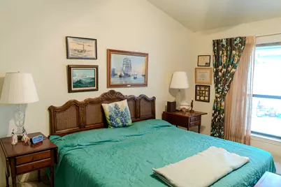 6820 Cypress Point N #6, Austin, TX 78746 - Photo 18
