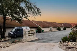 6820 Cypress Point N, Austin, TX 78746 - Photo 6