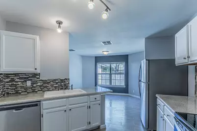 9411 Valley Moss, San Antonio, TX 78250 - Photo 6