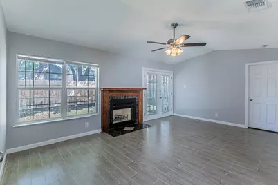 9411 Valley Moss, San Antonio, TX 78250 - Photo 2