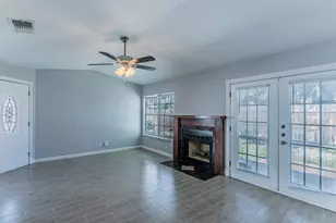 9411 Valley Moss, San Antonio, TX 78250 - Photo 4