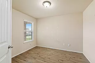 1517 Birmingham Dr, Seguin, TX 78155 - Photo 8