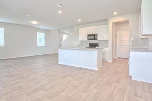 362 Golden Paint Trl, Liberty Hill, TX 78642 - Photo 4
