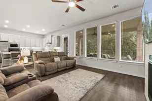 460 Constitution Wy, Kyle, TX 78640 - Photo 12