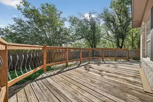 1009 Oaklands Dr, Round Rock, TX 78681 - Photo 4
