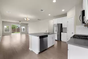 112 Creek Plum Ct, Liberty Hill, TX 78642 - Photo 4
