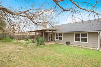 7404 Barcelona Drive, Austin, TX 78752 - Photo 32