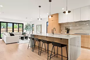 1005 W Johanna St, Austin, TX 78704 - Photo 4