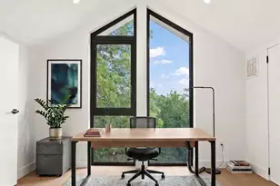 1005 W Johanna St, Austin, TX 78704 - Photo 32