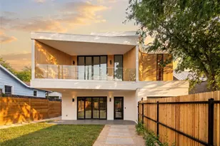 1005 W Johanna St, Austin, TX 78704 - Photo 2