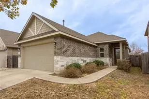 615 Stampede Rd, San Marcos, TX 78666 - Photo 1