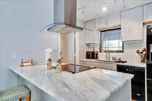 8001 Briarwood Ln, Austin, TX 78757 - Photo 10