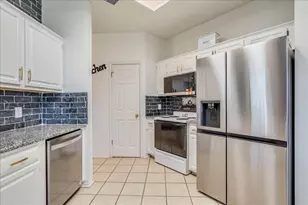 210 Meadow Woods Dr, Kyle, TX 78640 - Photo 16