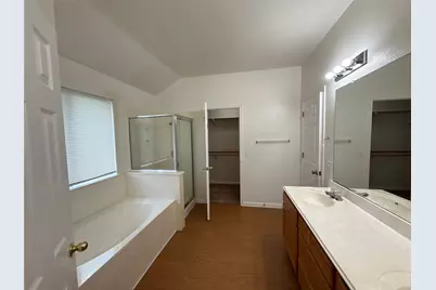 122 Little Lake Road, Hutto, TX 78634 - Photo 10