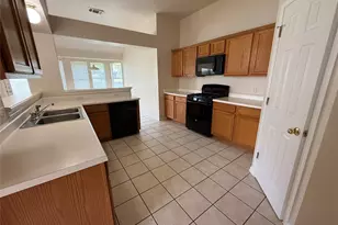 122 Little Lake Rd, Hutto, TX 78634 - Photo 6