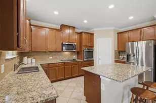 626 Landon Samuel Loop, Pflugerville, TX 78660 - Photo 8